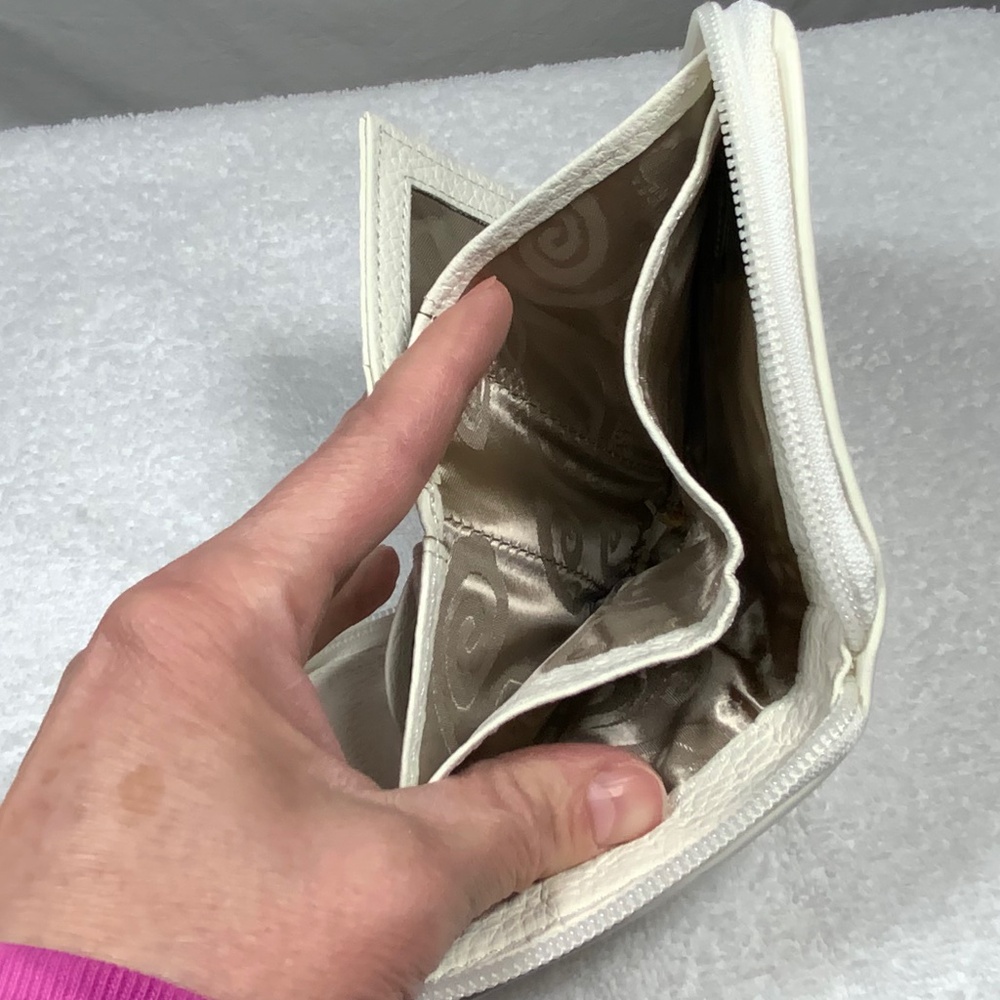 NWOT - Brighton Straw Bag and matching Wallet - Floral - Picture 9 of 16